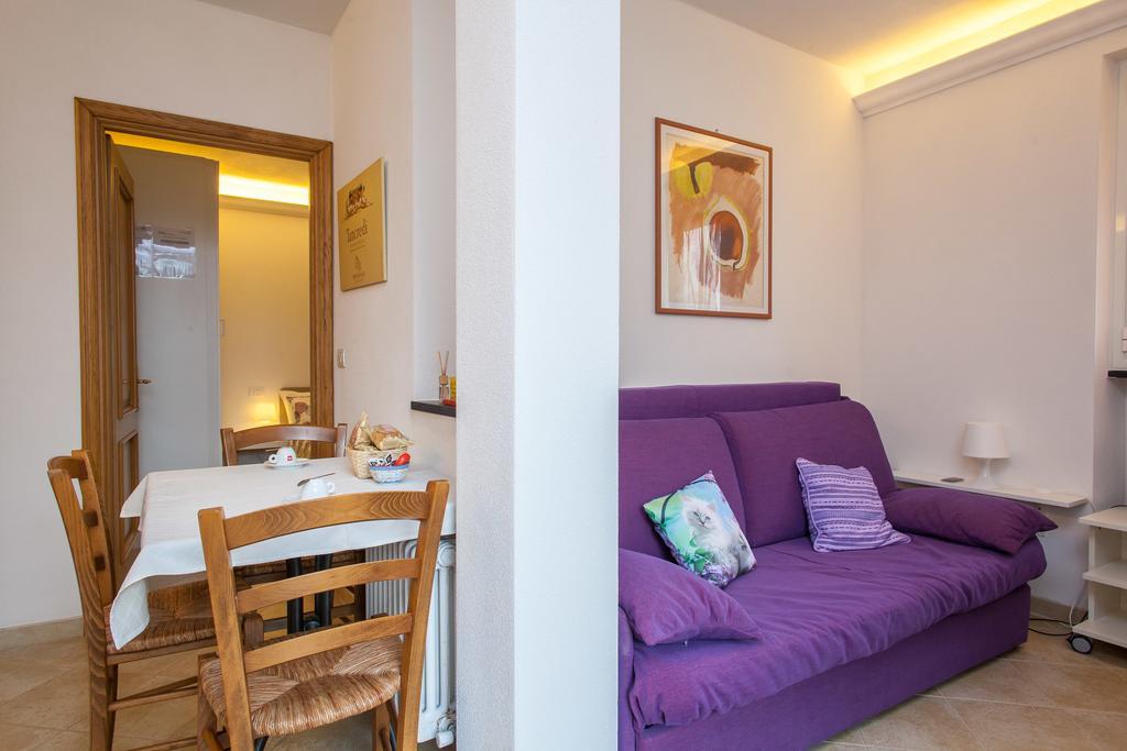 Agri Bed - L'Affittacamere In Collina - Guest Room On The Hill ลาวาญา ภายนอก รูปภาพ