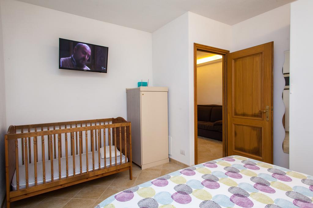 Agri Bed - L'Affittacamere In Collina - Guest Room On The Hill ลาวาญา ภายนอก รูปภาพ